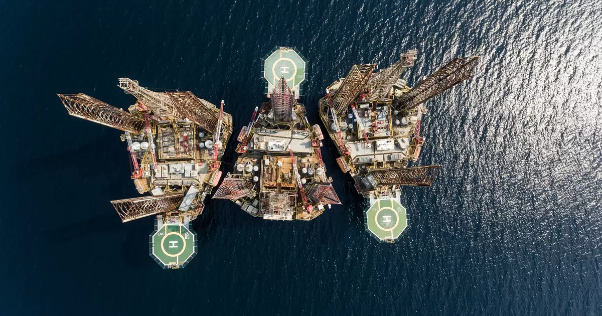Oil Platform _Equatorial Guinea_ AdobeStock_164966747.jpeg