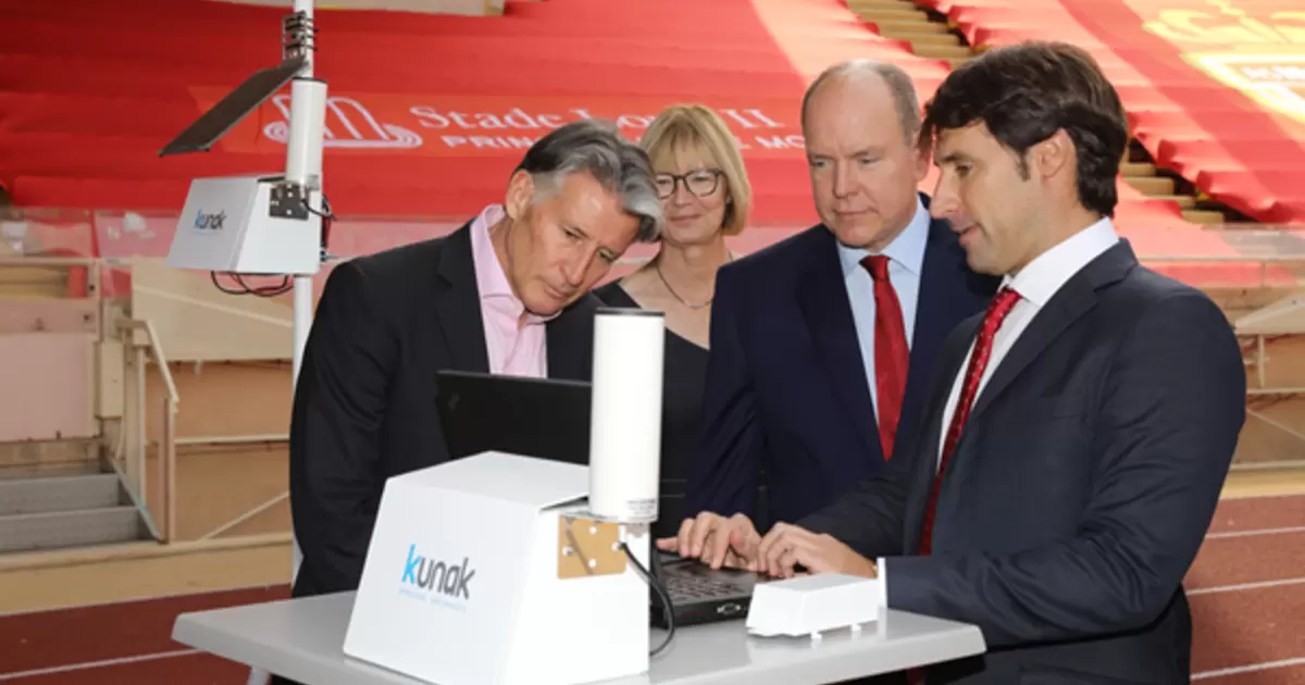 IAAF President Sebastian Coe, IAAF Sustainable Development Advisory Group Chair Sylvia Barlag and HSH Prince Albert II are shown the air quality monitor by Kunak Technologies CEO Javier Fernandez Huerta (Philippe Fitte) © Copyright